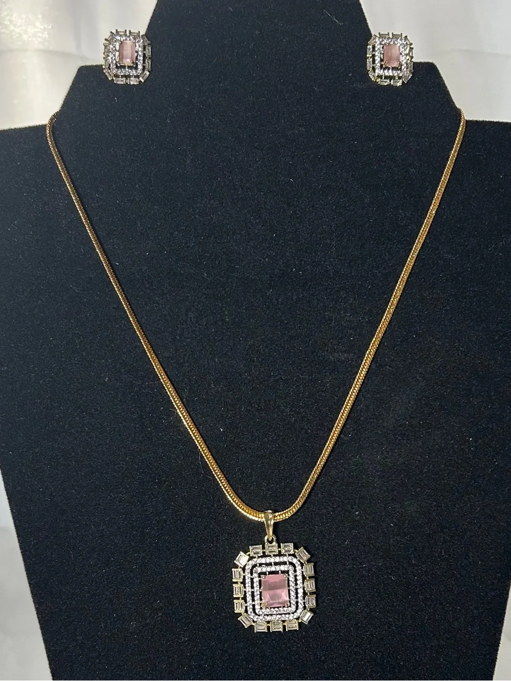 Gold Necklace and Pink Stone Pendant Set with Matching Earrings